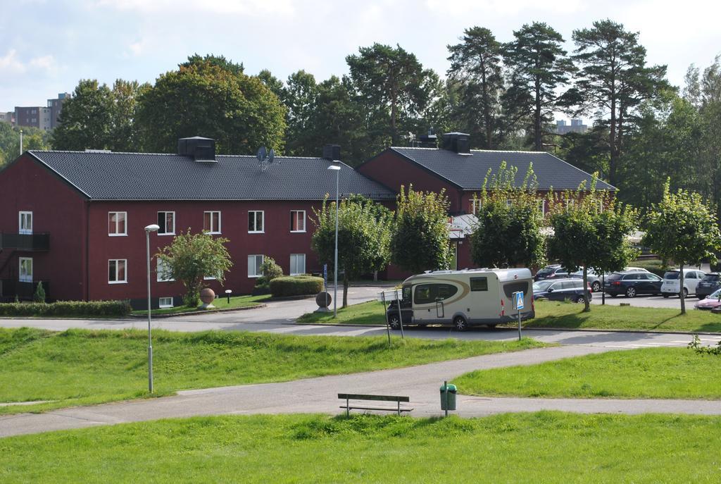 Slagsta Motell & Waerdshus Norsborg Zewnętrze zdjęcie